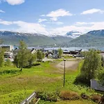 Sea & Mountain View Tromsø