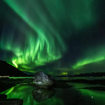 Sea & Mountain View Apartament