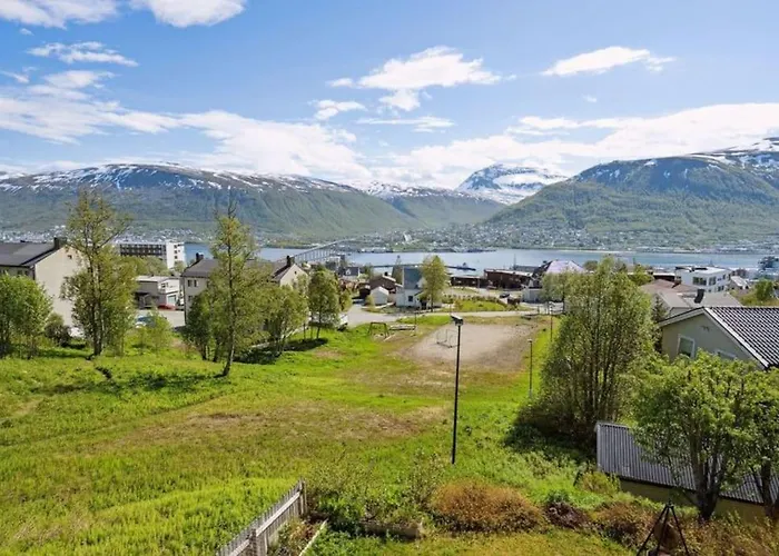 Sea & Mountain View Tromsø